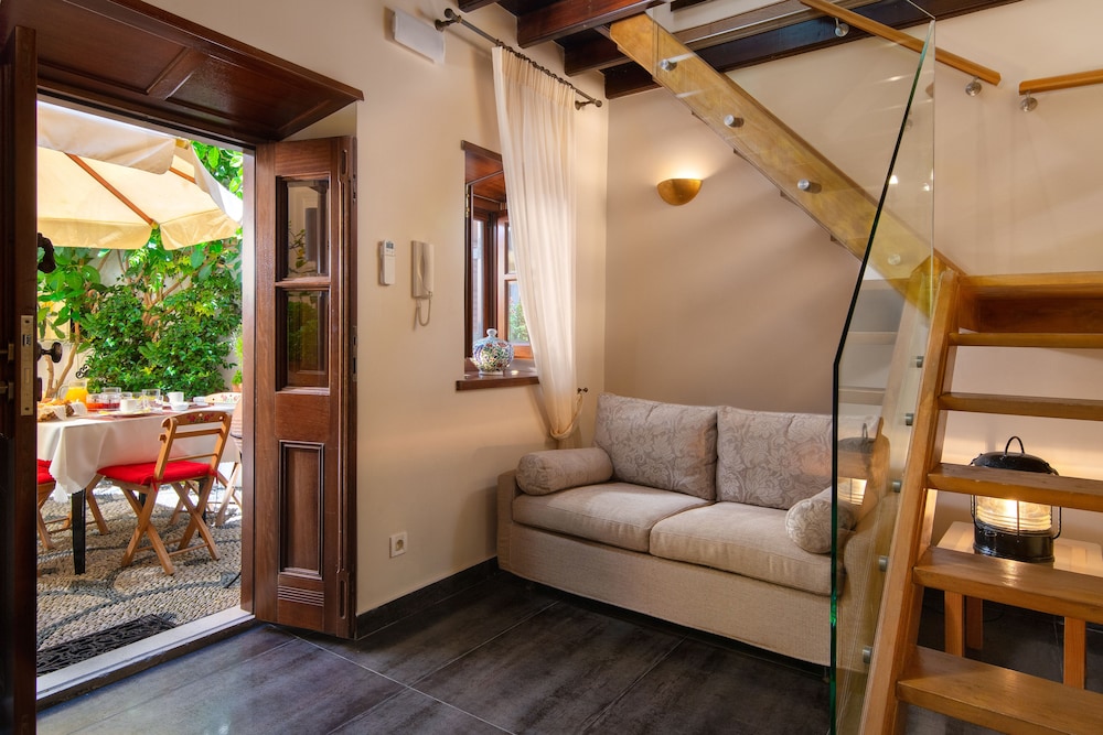 Junior Suite (Hibiscus) photo 3