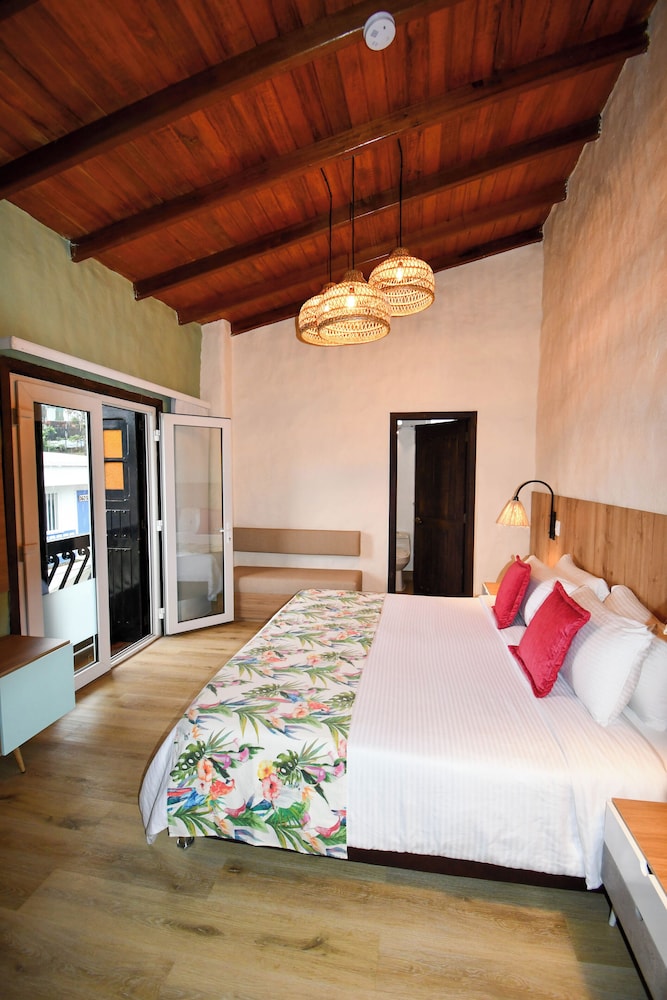 Superior Double Room, 1 Double Bed, Balcony, City View