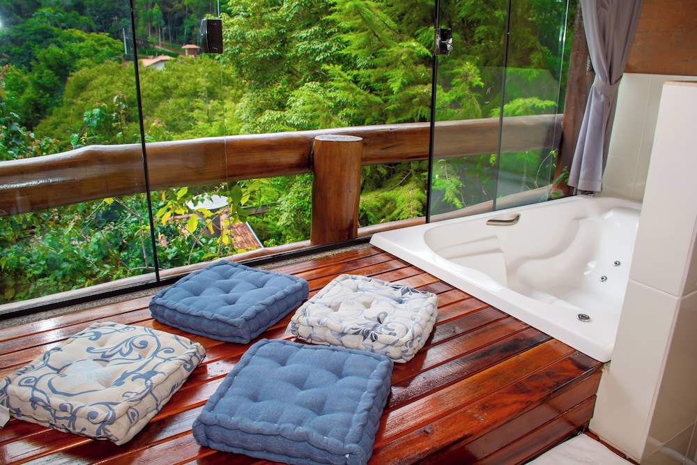 Deluxe Suite, Air conditioning, Mountain View photo 1