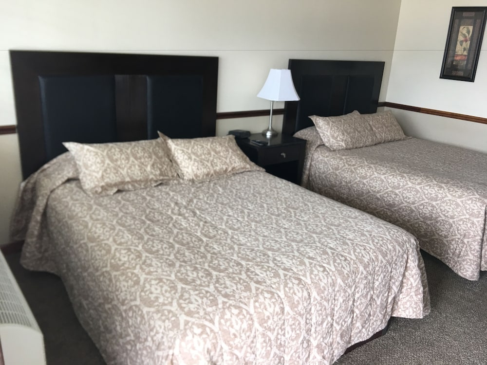 Comfort Double Room, 2 Queen Beds, Mountain View photo 1