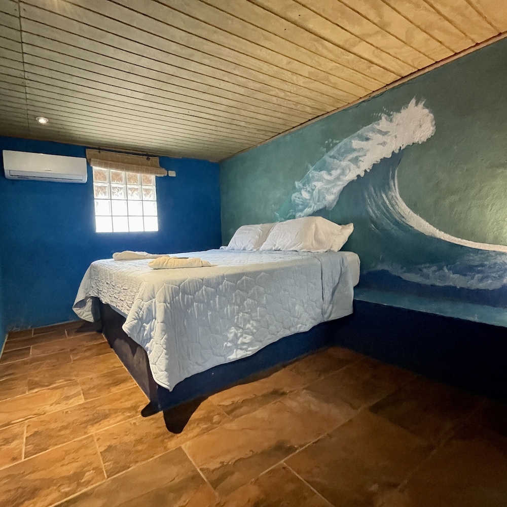 Comfort Bungalow, 2 Bedrooms, Pool View, Poolside