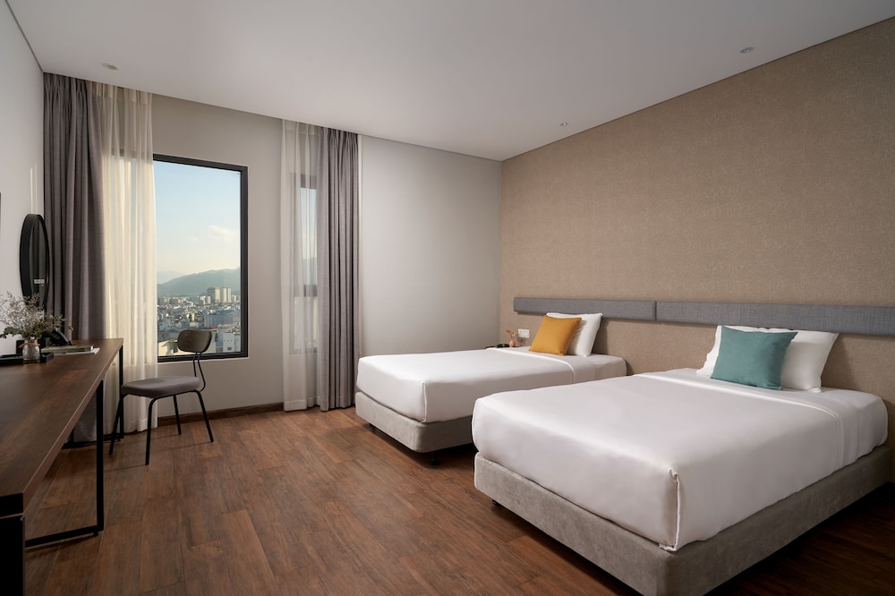 Deluxe Double or Twin Room, City View - Photo 1