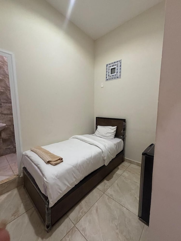 Economy Single Room