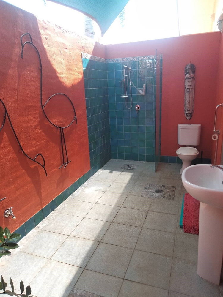 Exclusive House photo 3