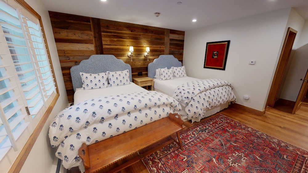 Room, 2 Bedrooms (Diamond Two Bedroom) - Photo 2