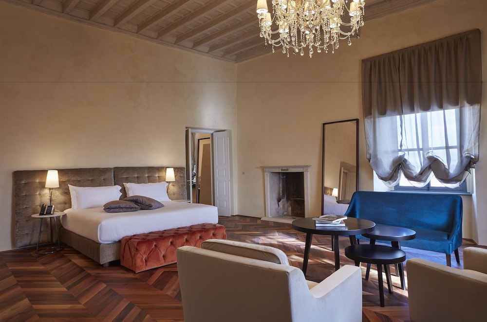 Suite photo 1