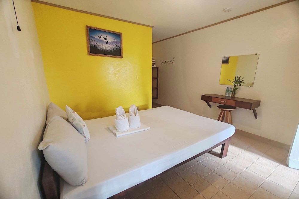Standard Double Room - Photo 10