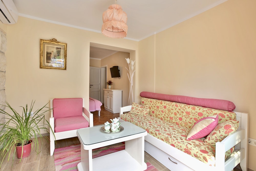 Romantic Double Room - Photo 14