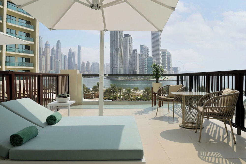 Room, 1 King Bed with Sofa bed, Non Smoking, Sea View (Terrace)