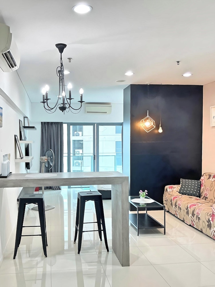 Deluxe Studio, Balcony, City View