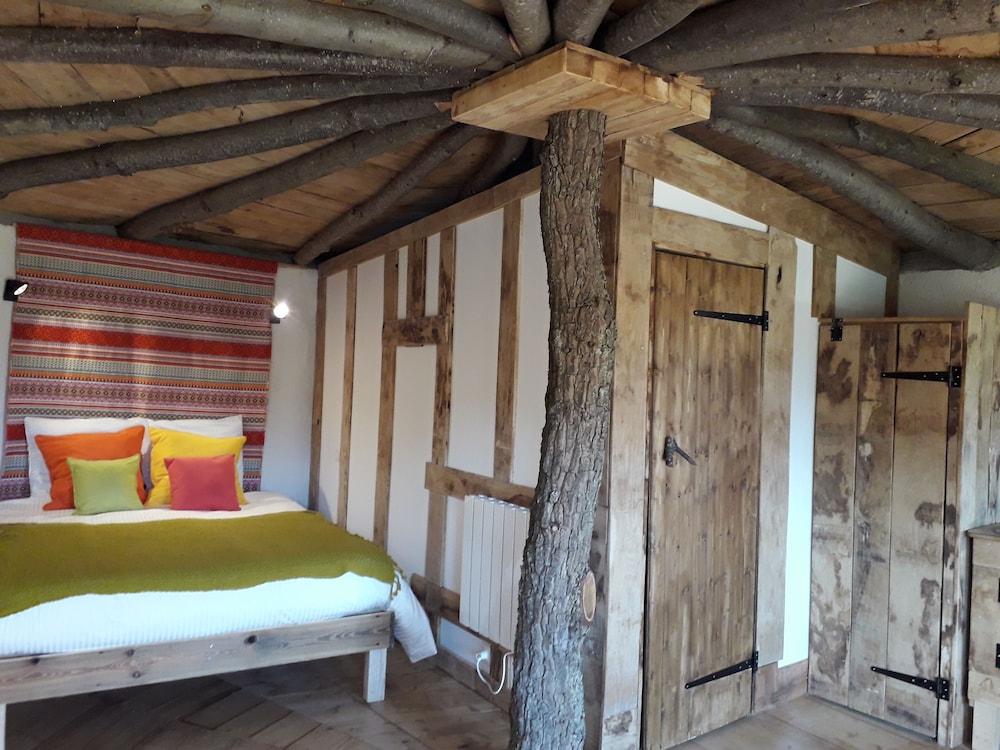 Exclusive Cabin, Hot Tub, Garden View (Maison du Hobbit) photo 3