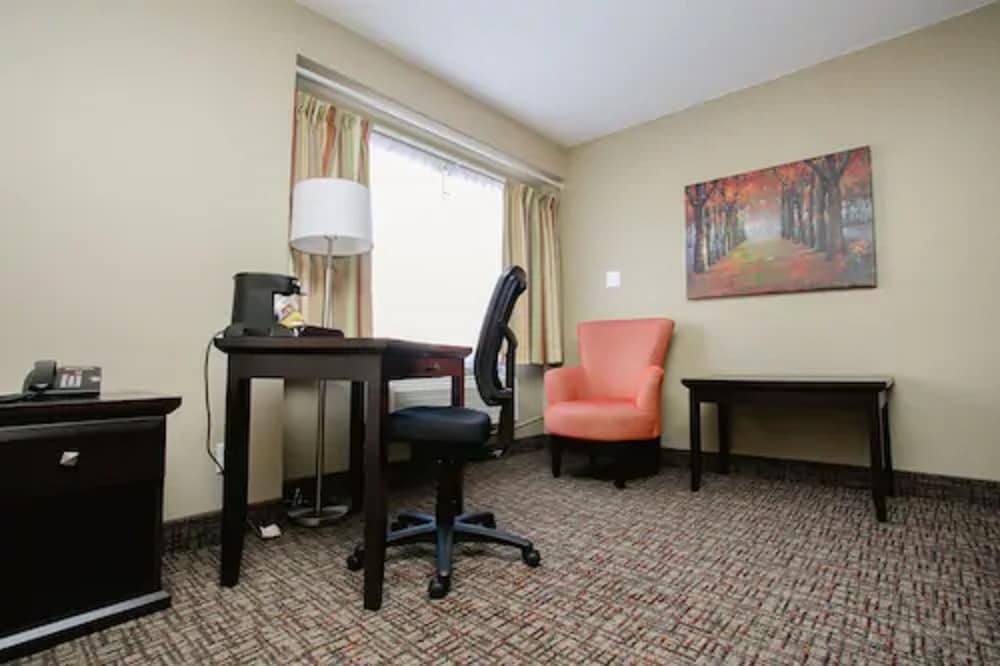 Business Suite photo 3