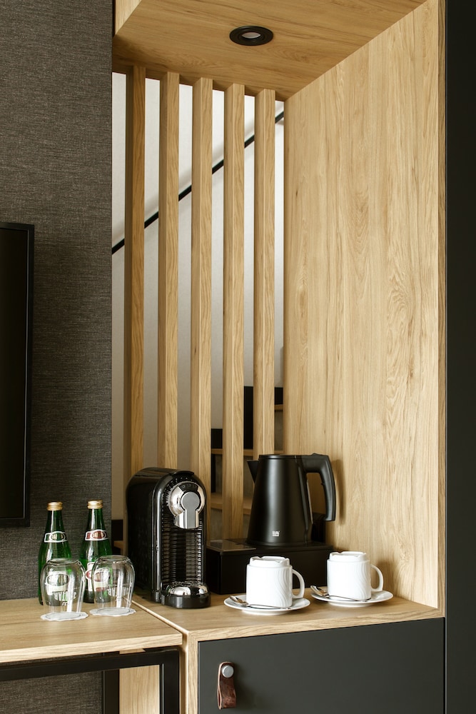 Two-level One-Bedroom Apartment - Photo 11