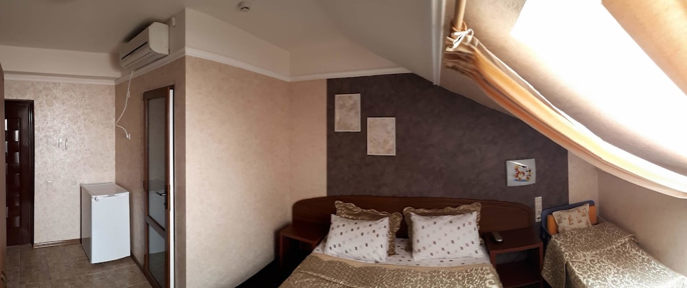 Economy Double Room photo 1