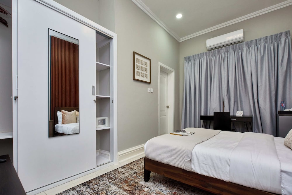 Deluxe Double Room photo 2