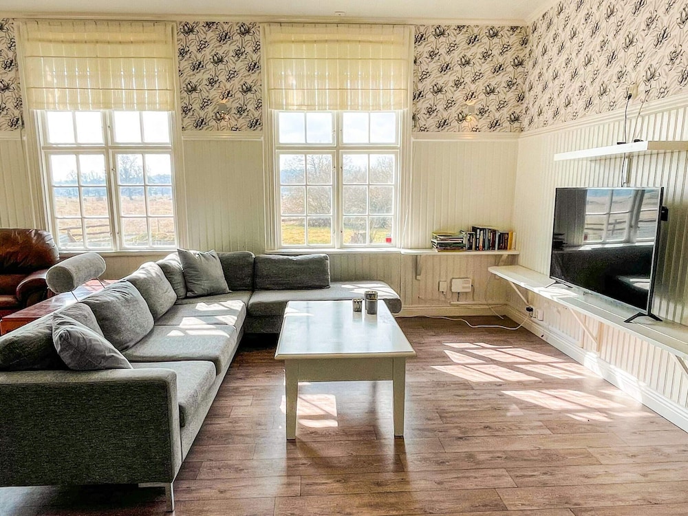 House photo 2