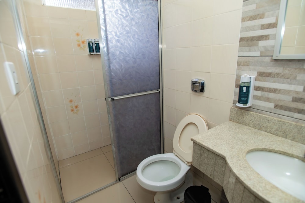 Basic Triple Room photo 3