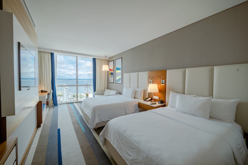 Classic Room, 2 Queen Beds, Club Lounge Access (High Floor)