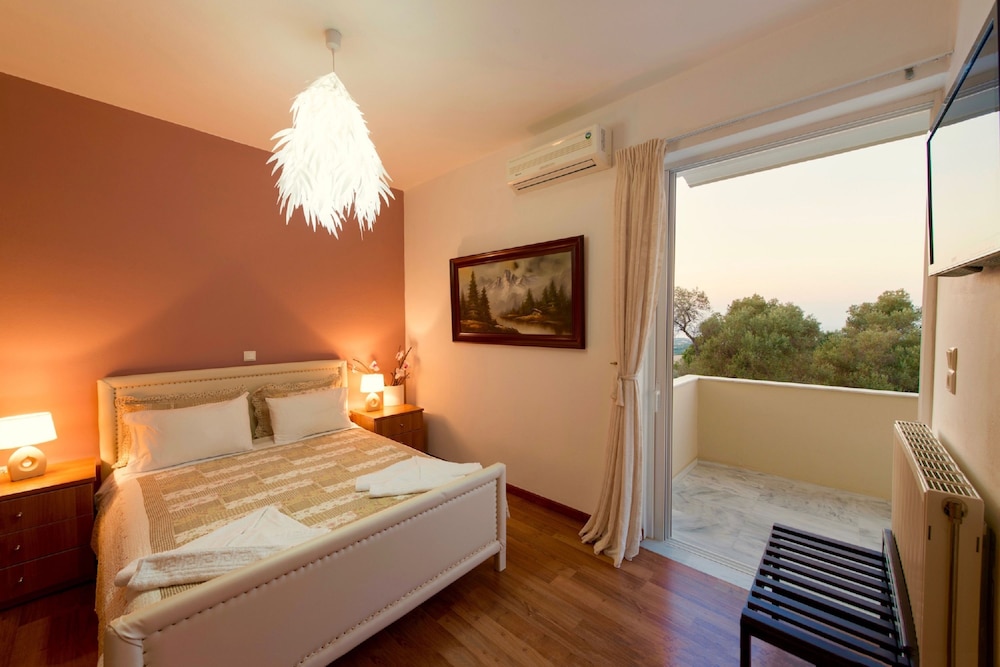 Family Villa, 4 Bedrooms, Private Pool photo 3