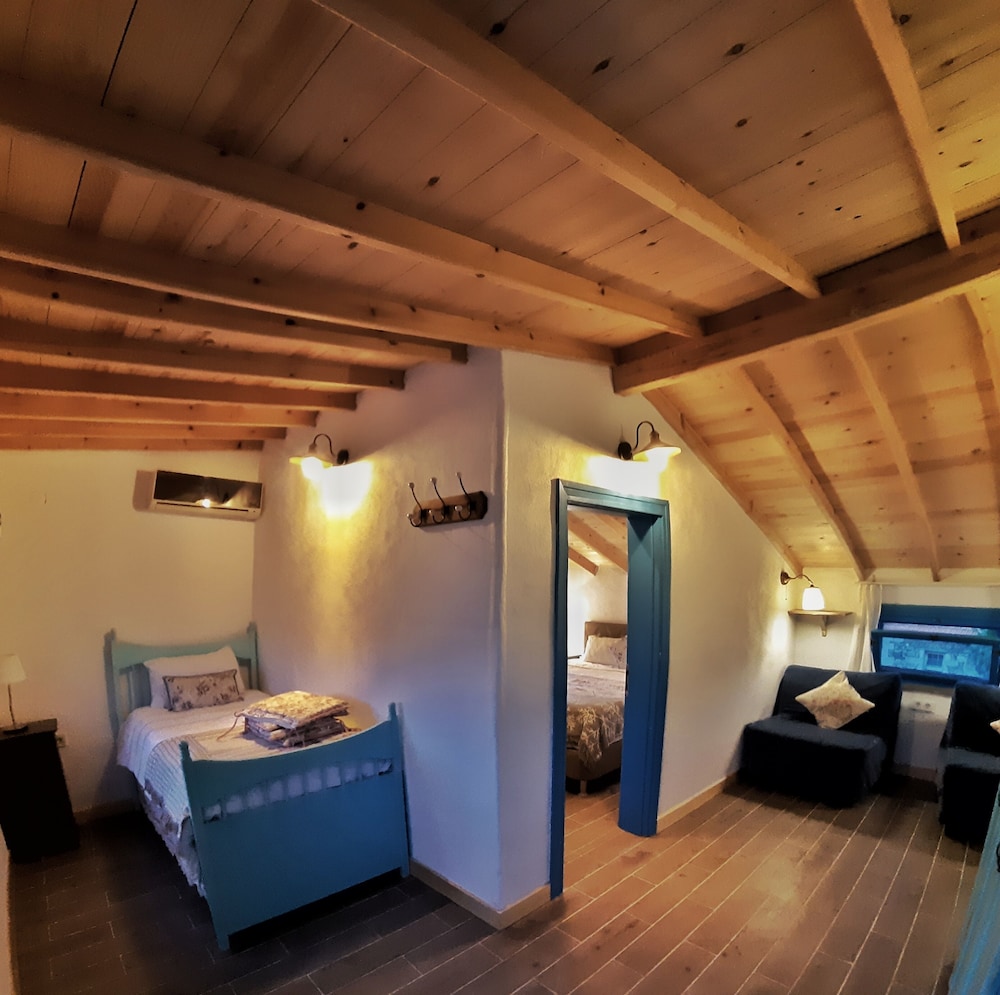 Suite, Terrace, Valley View (Large) photo 1