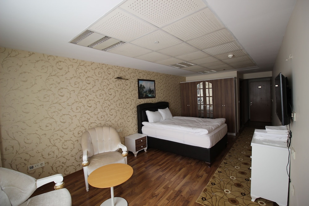 Standard Double Room Single Use photo 2