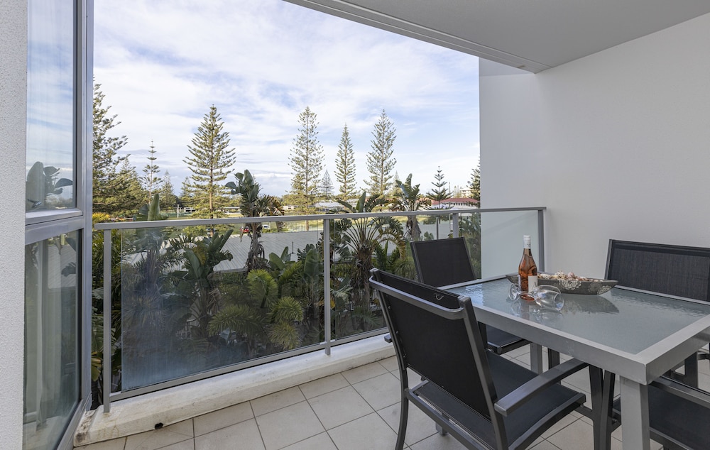 Apartment, 1 Bedroom, Garden View photo 3