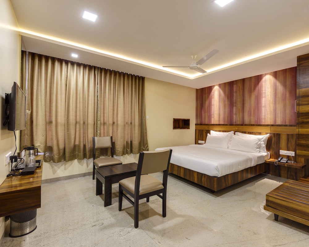 Deluxe Room, 1 Double Bed photo 3