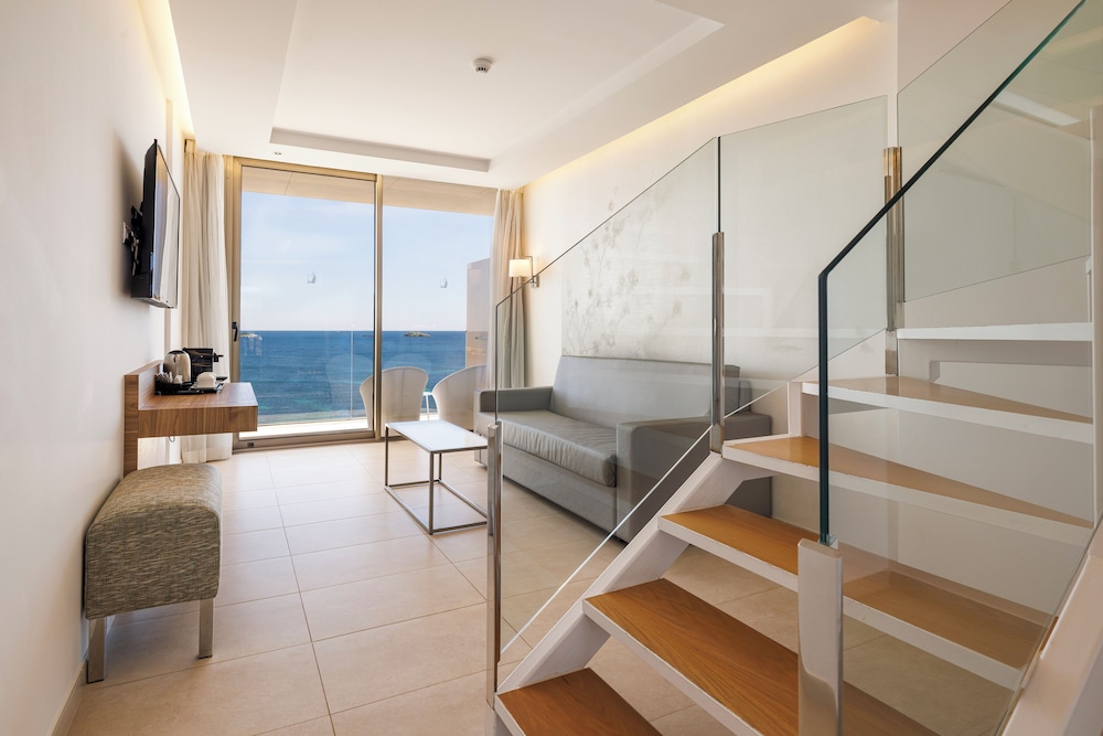 Panoramic Duplex, Jetted Tub, Sea View (Suite) - Photo 5