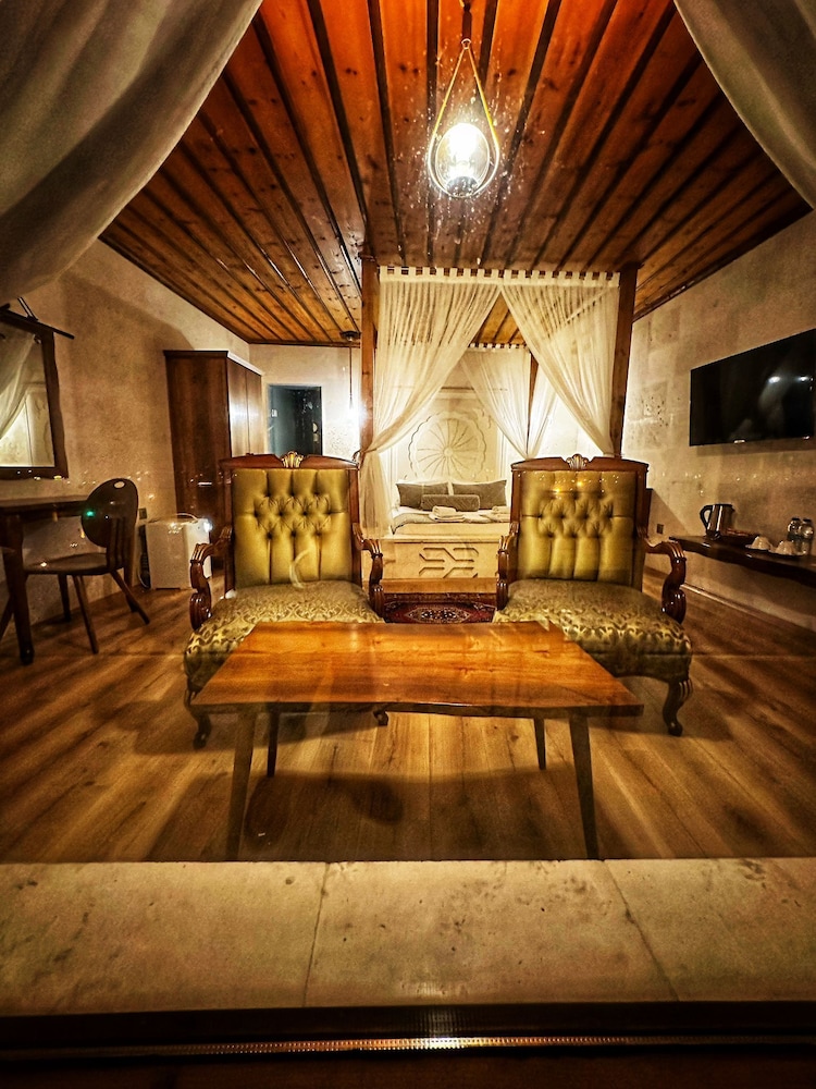 Elite Room, Jetted Tub