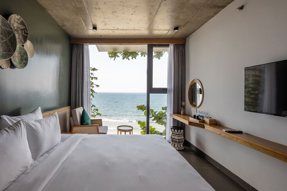 Ocean Suite - Photo 6