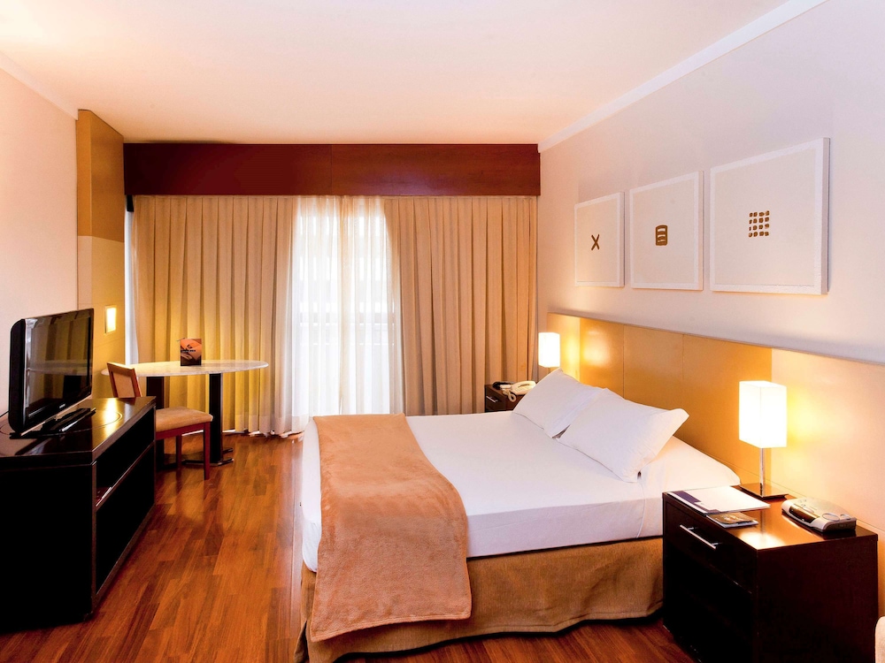 Standard Apartment, 1 Queen Bed - Photo 6