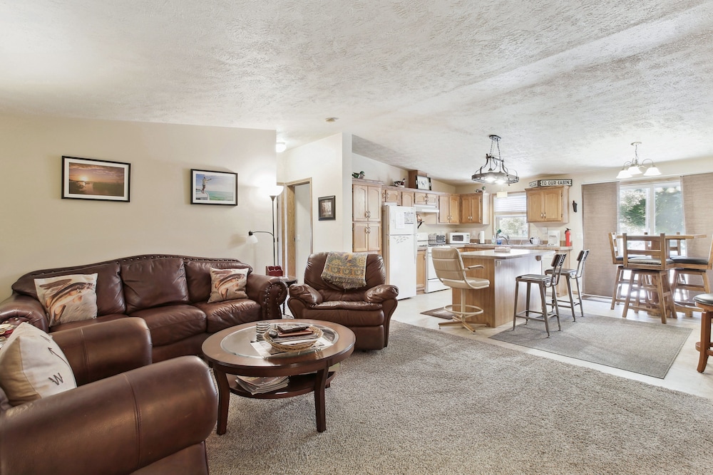 House (3 Bedrooms) photo 2