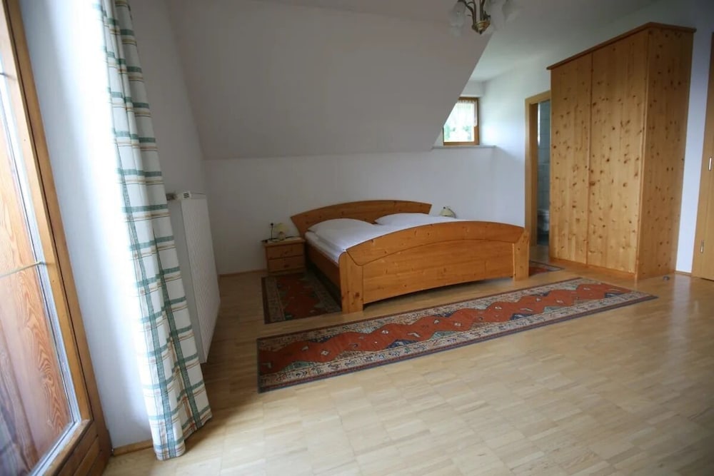 Family Room, Balcony