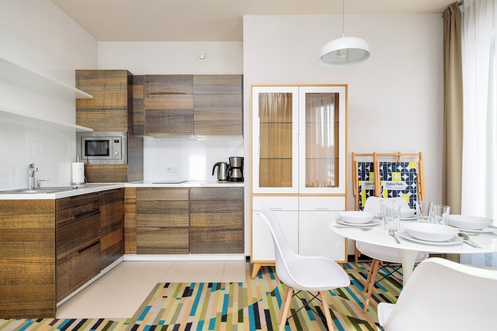Luxury Apartment, Hot Tub, Partial Sea View photo 3
