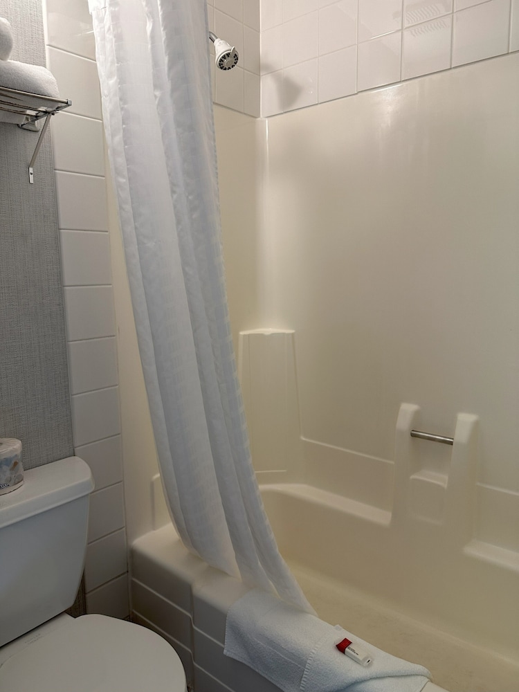 Standard Room, 1 Queen Bed (Ground Floor) - Photo 13