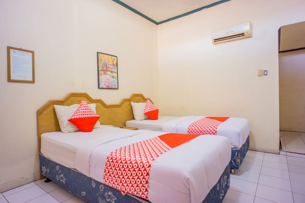Standard Twin Room - Photo 1