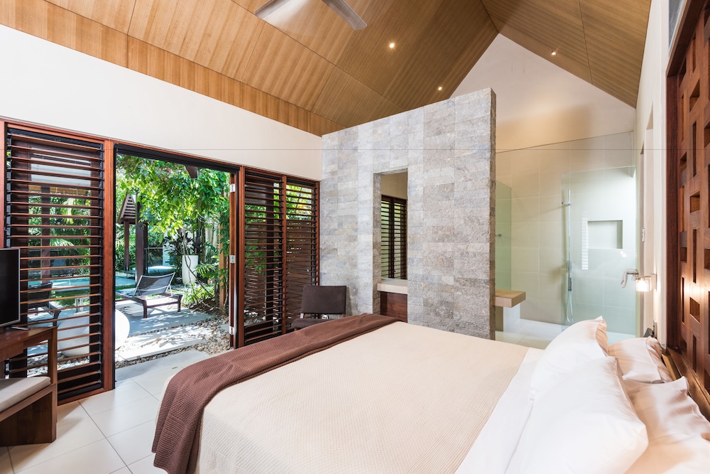 Three Bedroom Deluxe Villa
