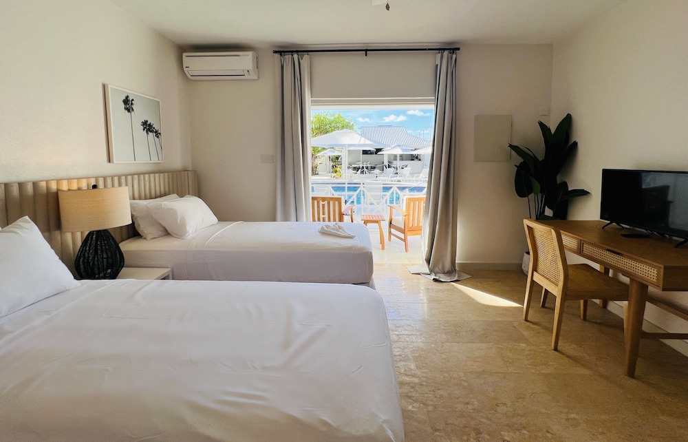 Standard Twin Room, Pool View