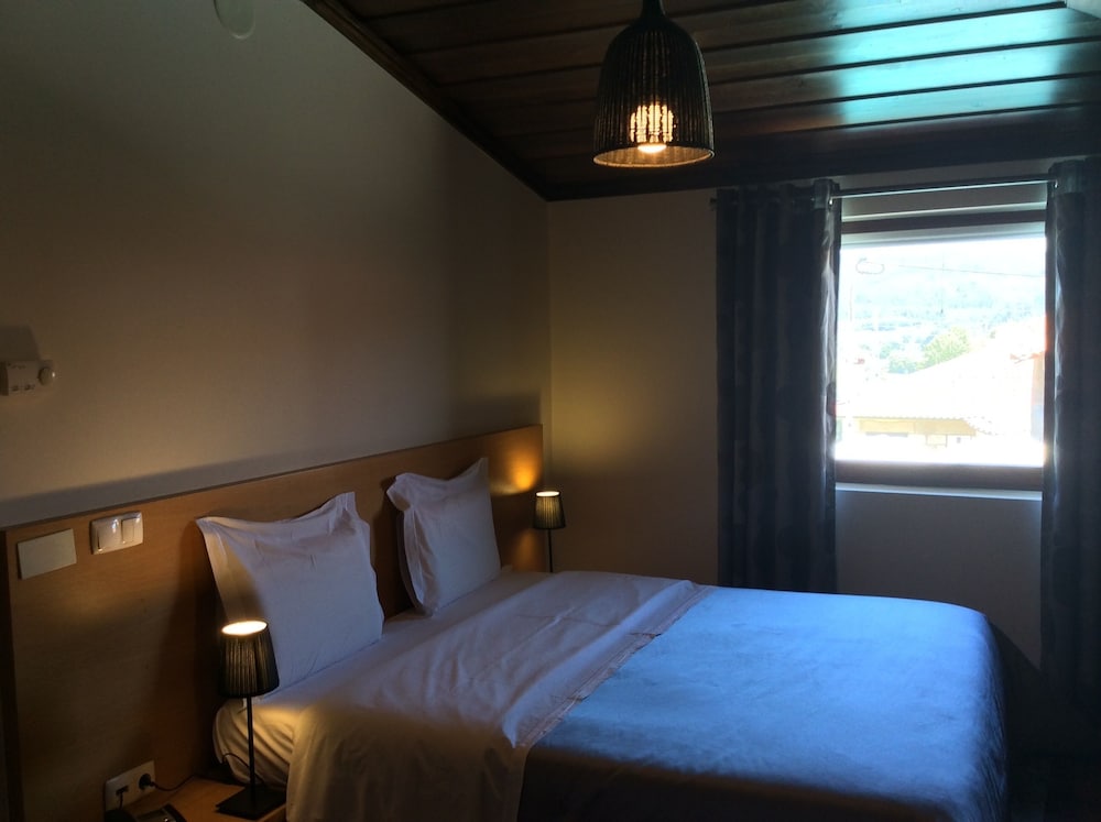Standard Double Room - Photo 18