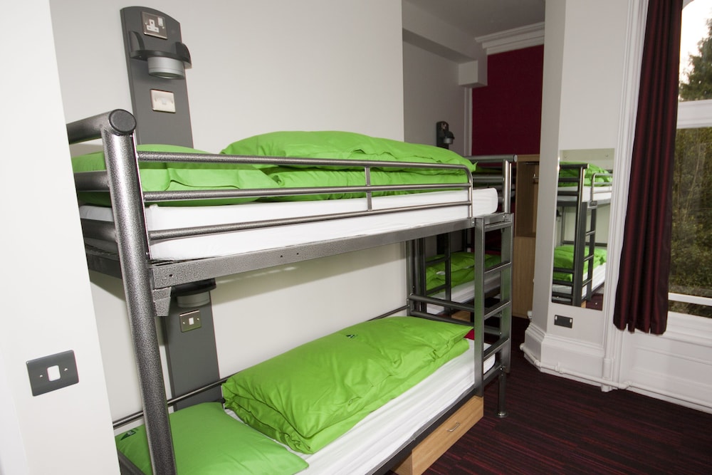 Room (6 Bed Private Ensuite) photo 3