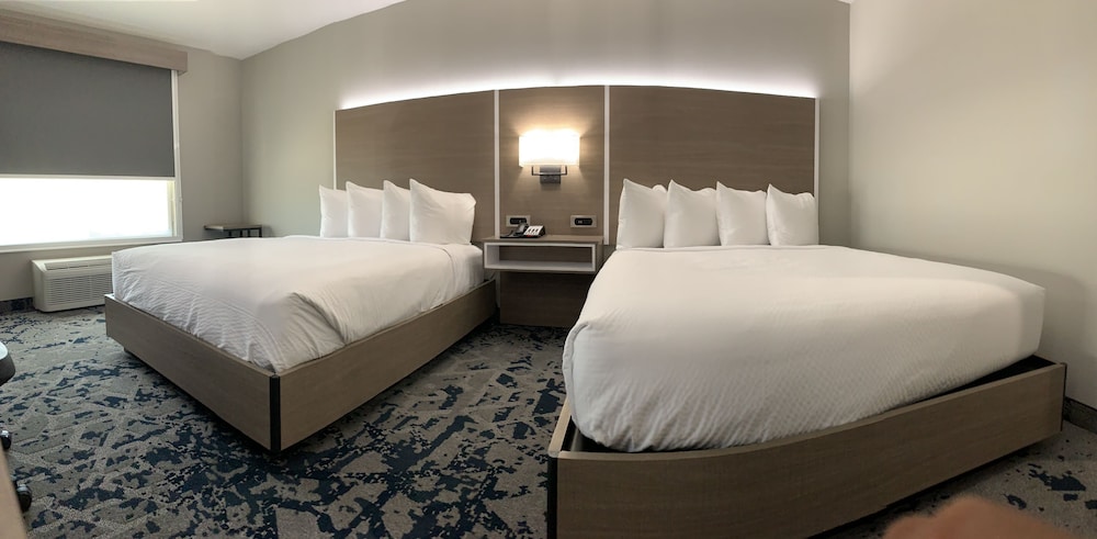 Standard Room, 2 Queen Beds, Non Smoking - Photo 14
