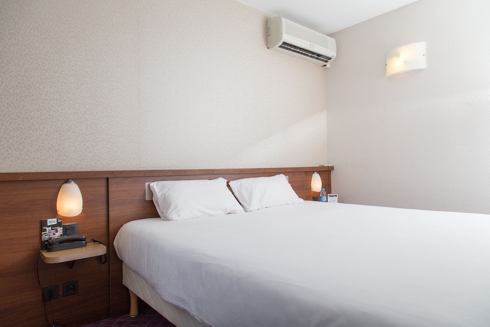 Standard Double Room - Photo 5