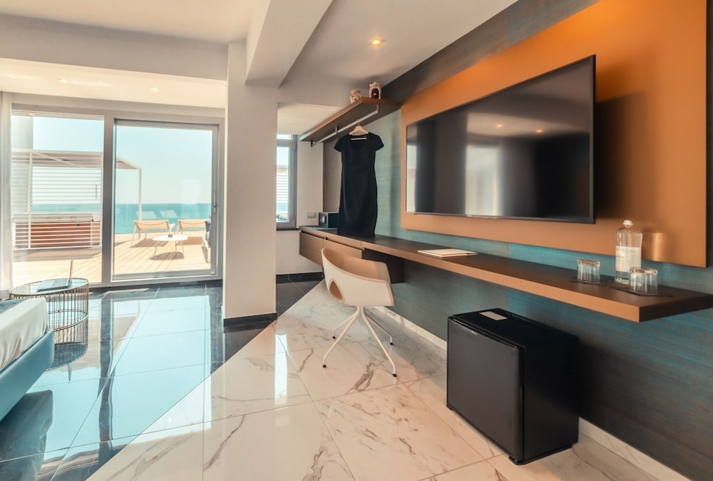 Junior Suite (NAUTILUS) - Photo 9