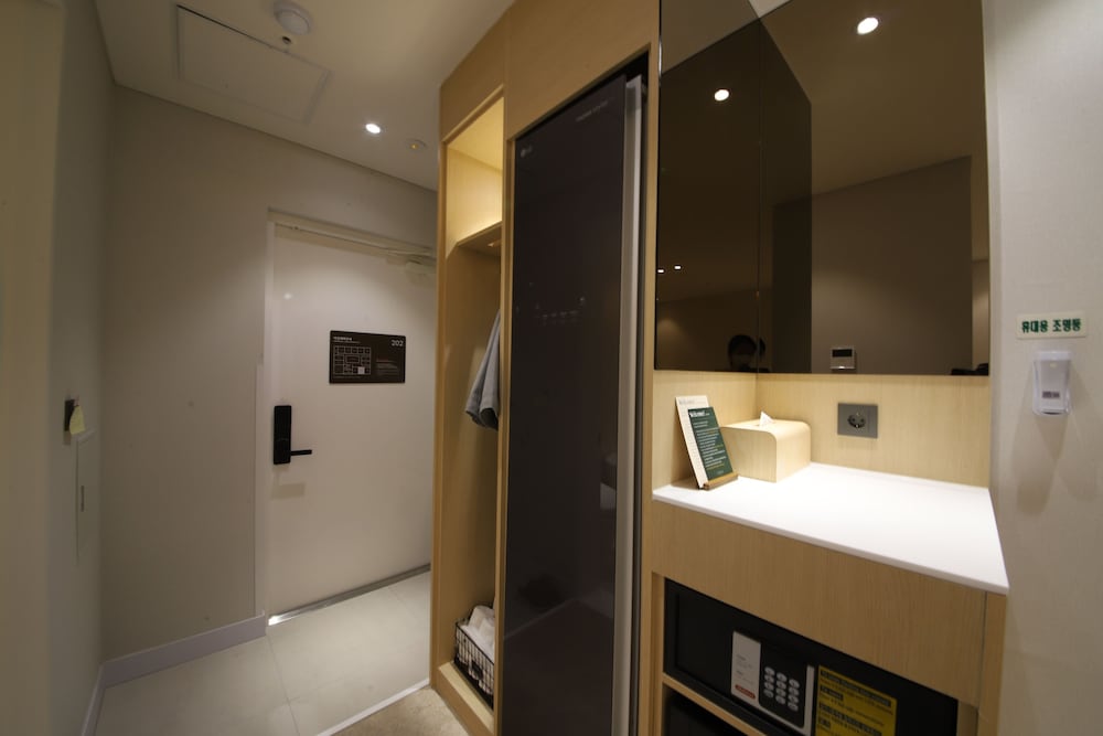Economy Double Room - Photo 3