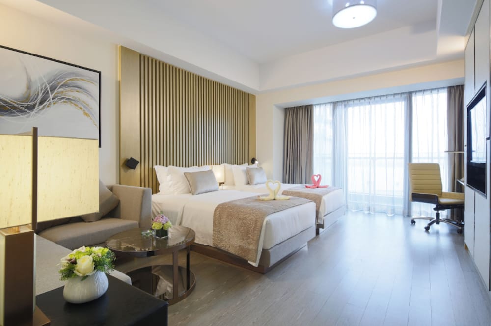 Superior Twin Room, City View - Photo 1