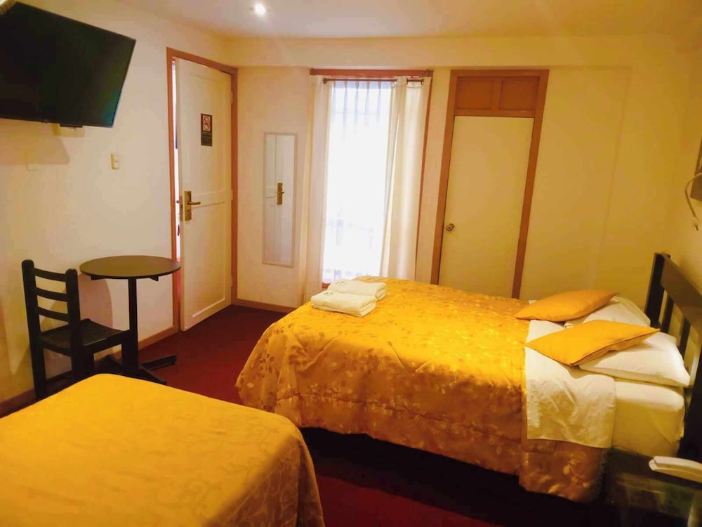 Classic Twin Room photo 1