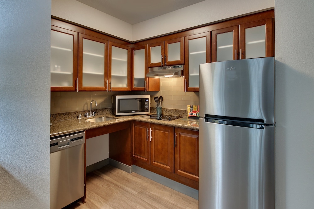 Suite, 1 Bedroom, Accessible Bathtub, Kitchen (Communications, Accessible Tub) - Photo 21