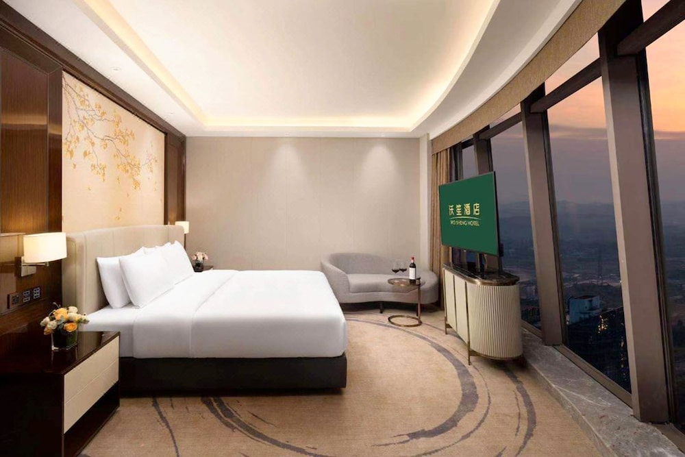 Business Suite, City View photo 2