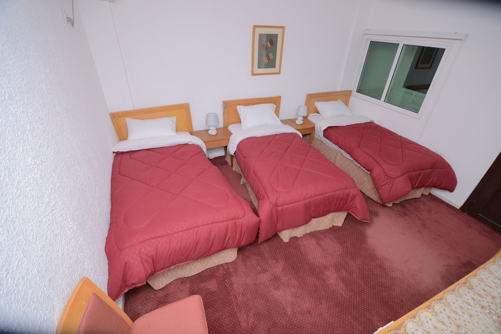 Deluxe Triple Room photo 2