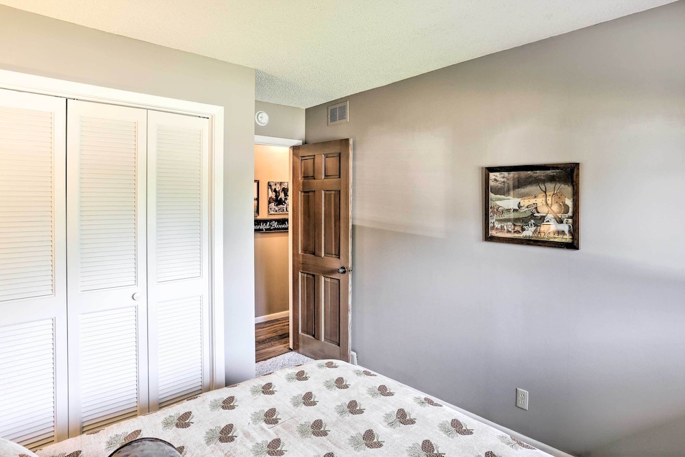 Superior Japanese Western Style Room, 1-2 Guests, Non Smoking photo 2